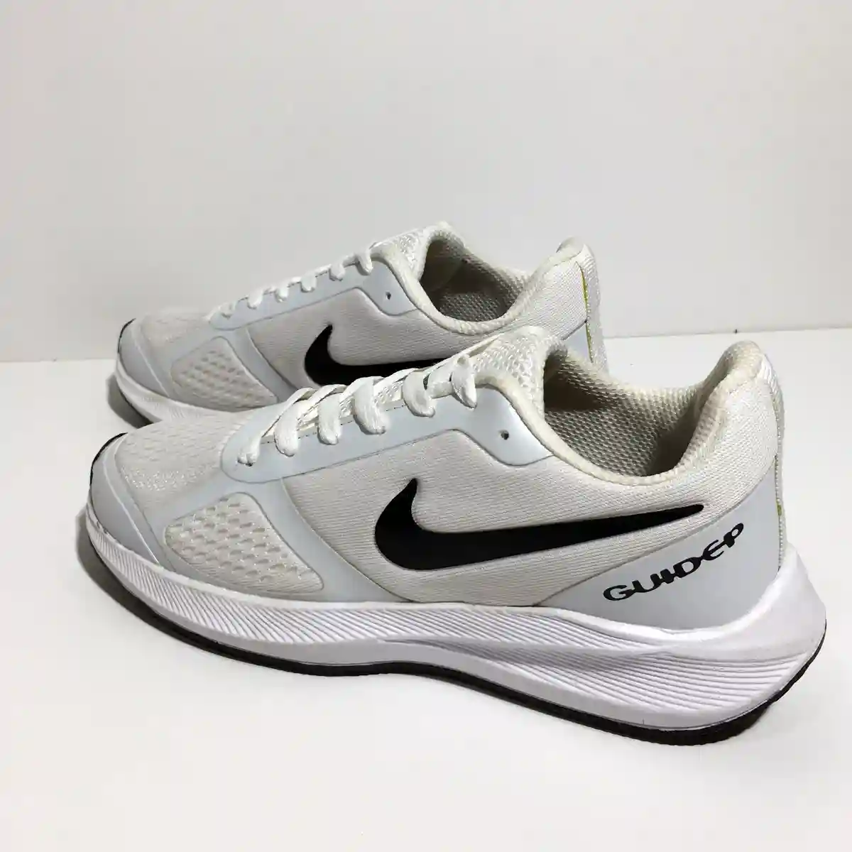 کتونی مردانه نایک گاید سفید مشکی / NIKE guide کد 204